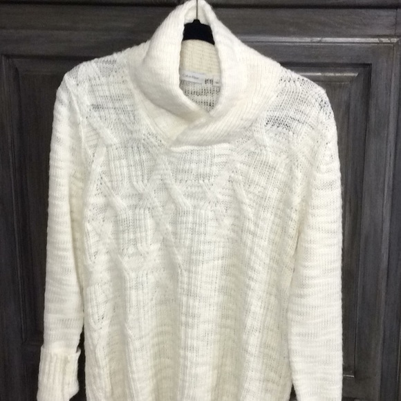Calvin Klein Sweaters - Calvin Klein sweater
